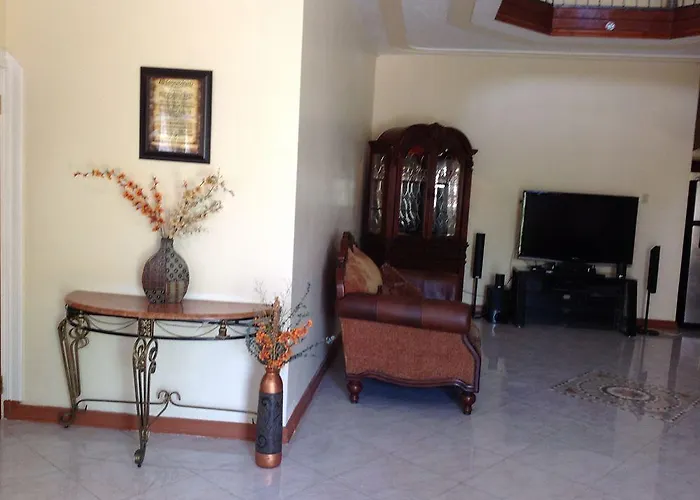 Pensión Cazwin Montego Bay