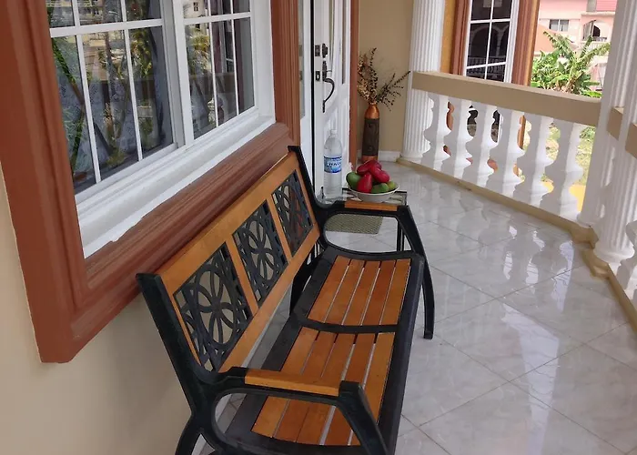 Pensión Cazwin Montego Bay