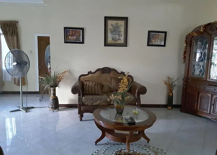 Cazwin Montego Bay